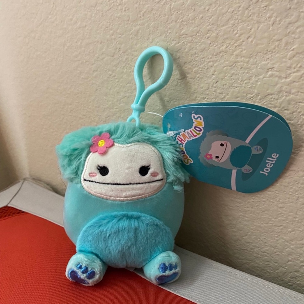 3.5” Joelle Squishmallow Clip